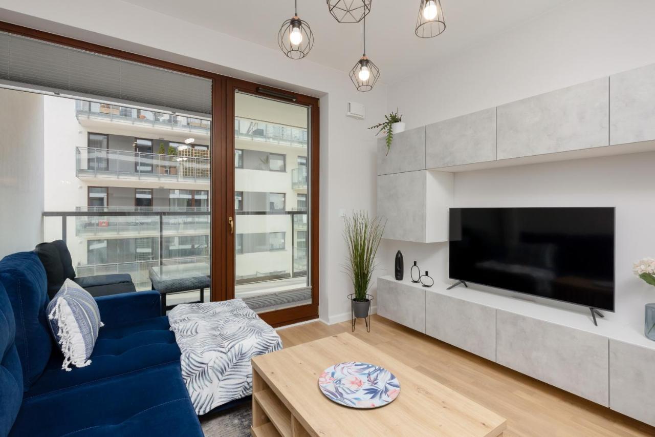 Arkadia Wola Apartment With Parking By Noclegi Renters Varsó Kültér fotó